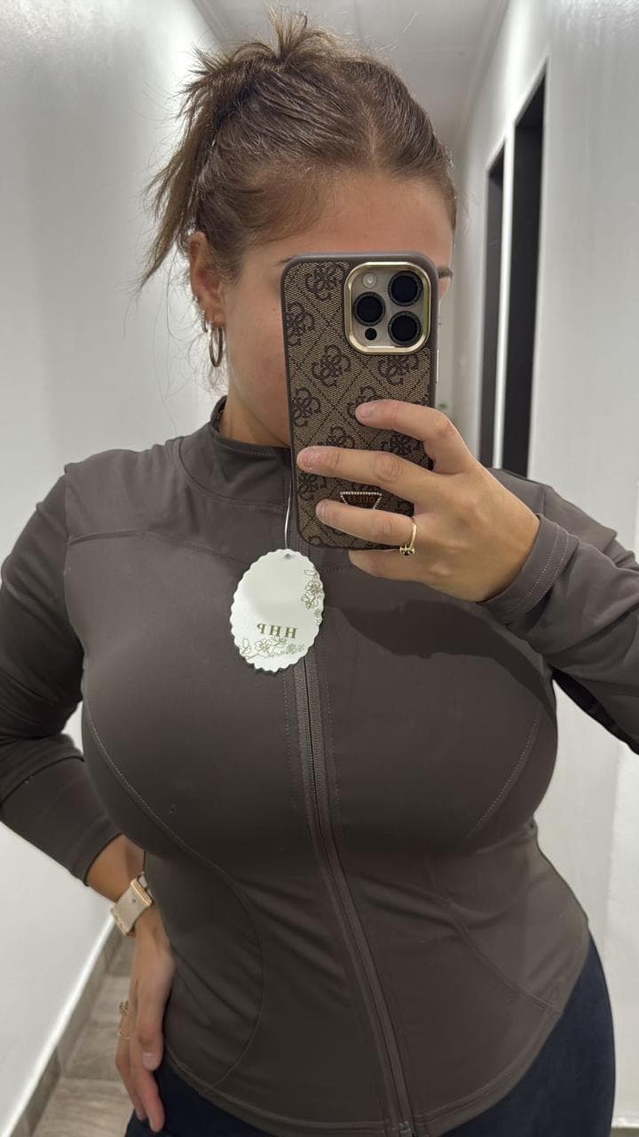 Campera deportiva Marron