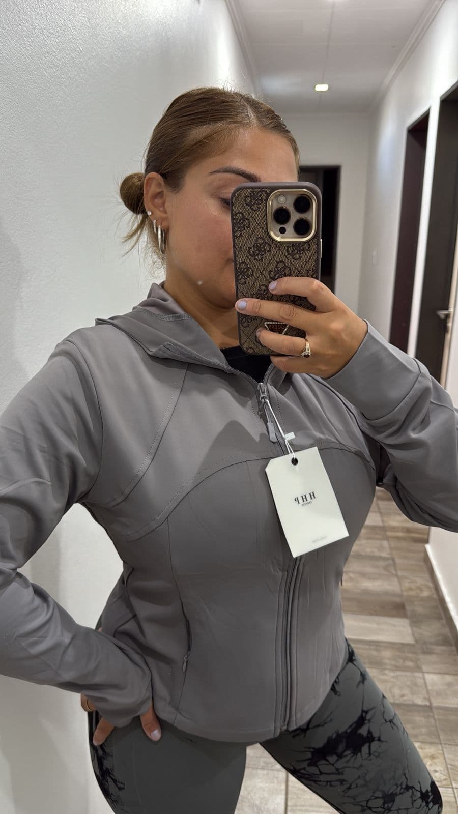 CAMPERA CAPUCHA GRIS